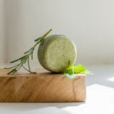 GREEN QUEEN Strengthening Solid Shampoo